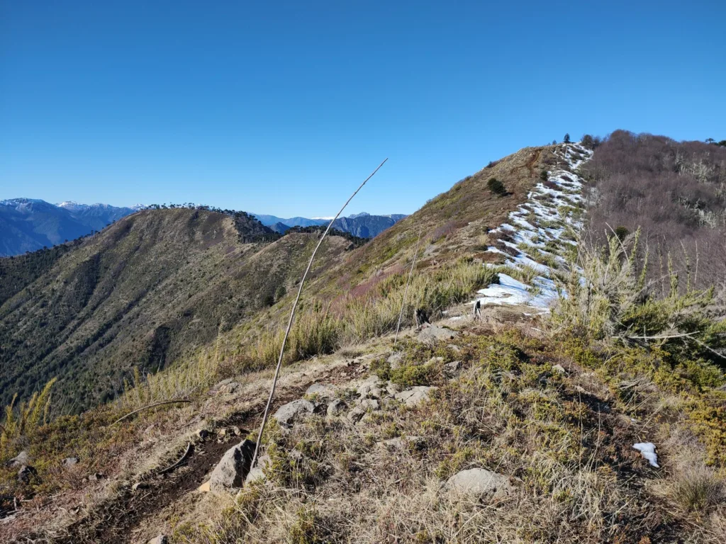 12.04cerro-huallerupe.jpg